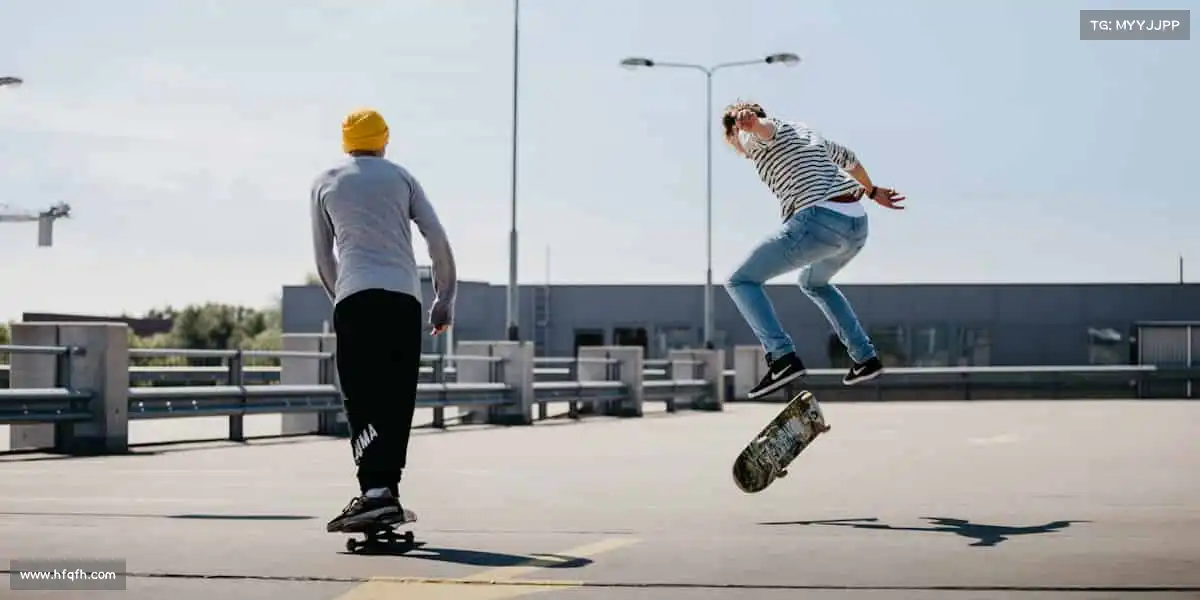 <strong>ued官网</strong>穿上跑鞋，世界都是你的健身房！🏃